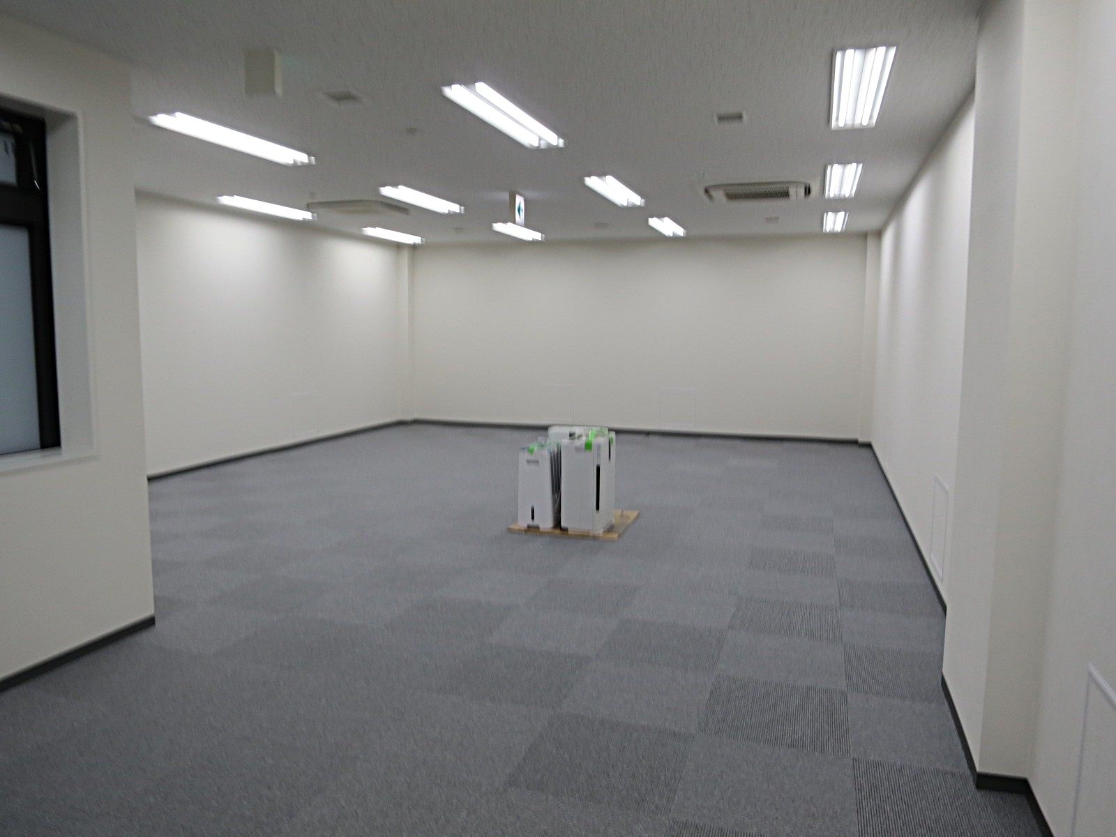 オフィス室内参考画像(地下1階)