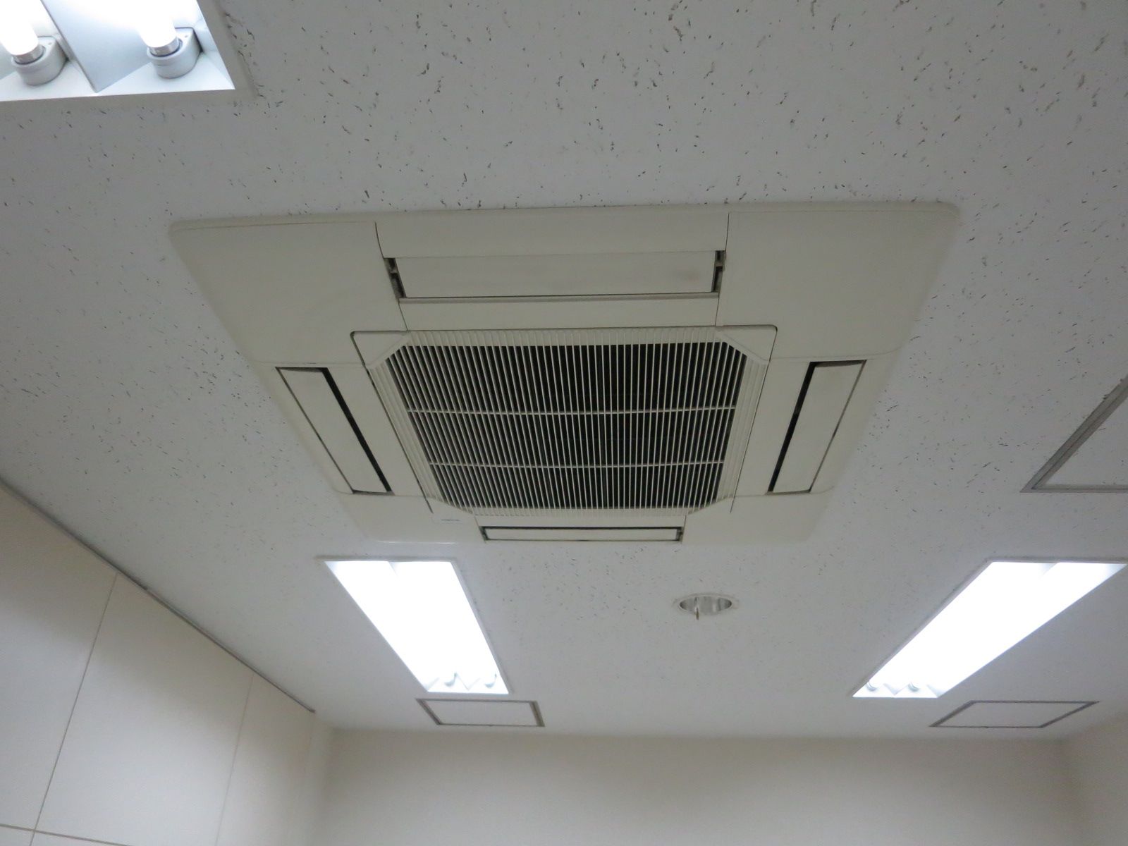 空調機器