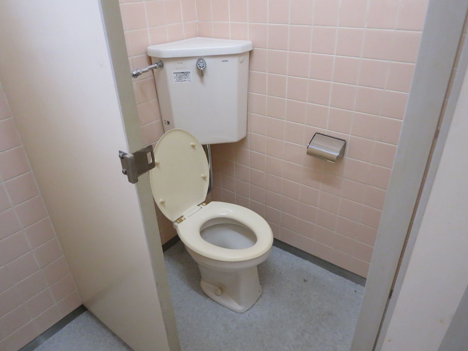 トイレ個室