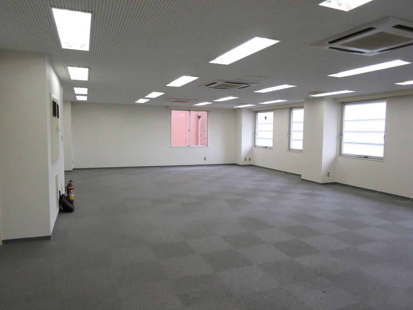 オフィス室内参考画像（7階）