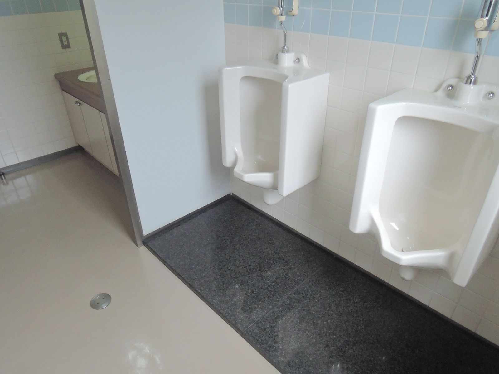 男性用トイレ