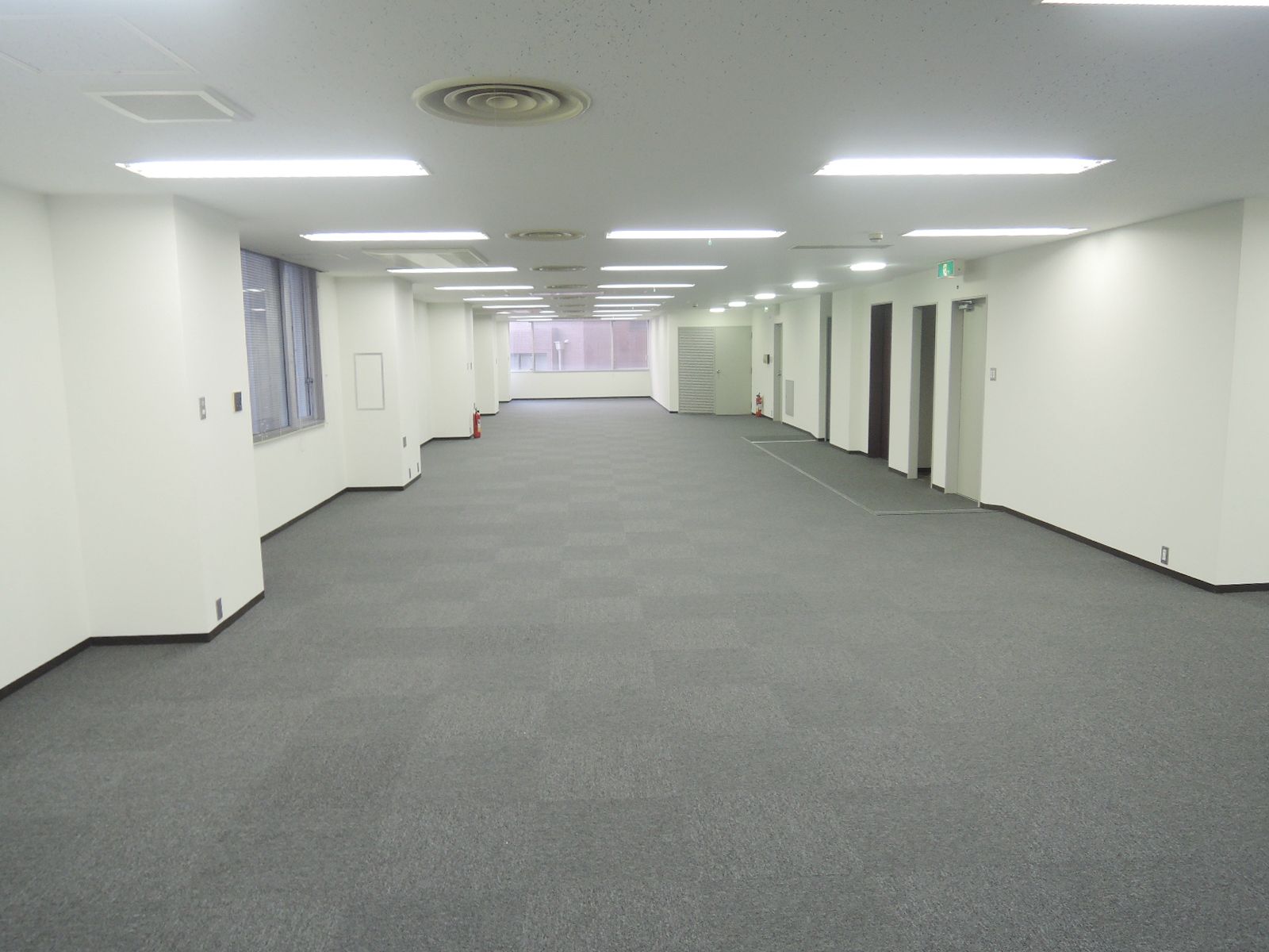 細長い貸室形状
