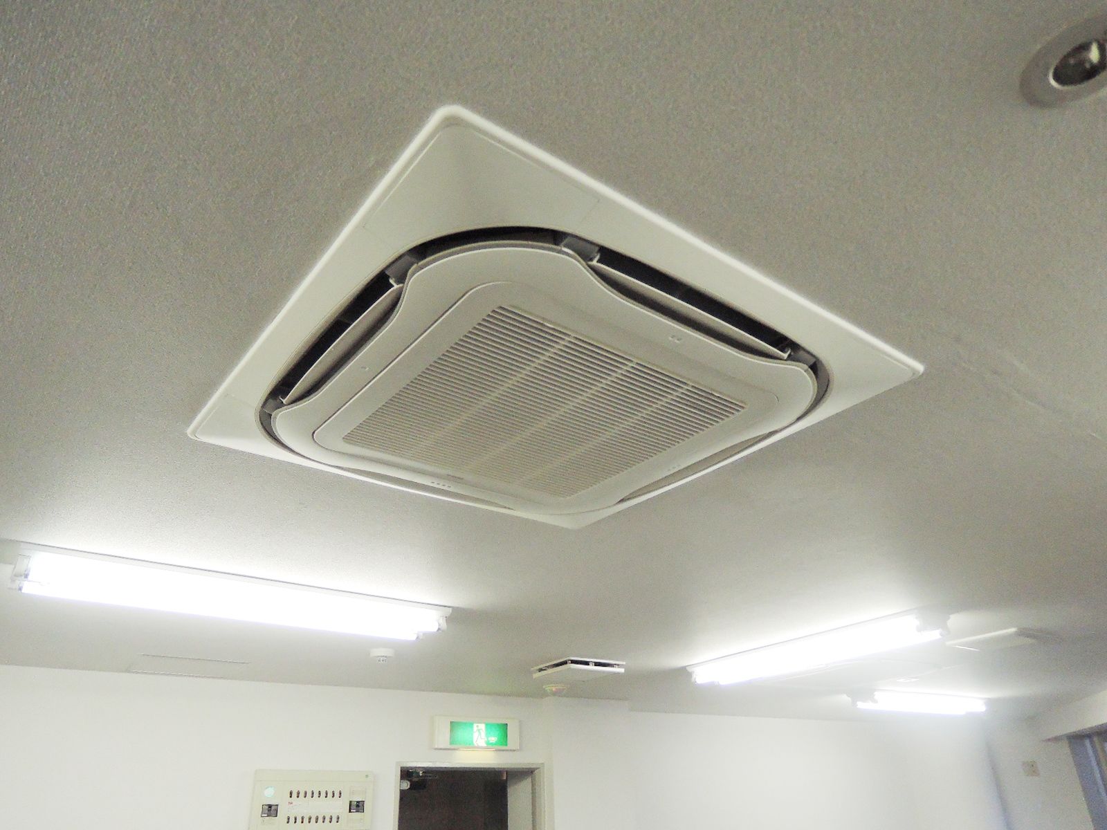 空調機器