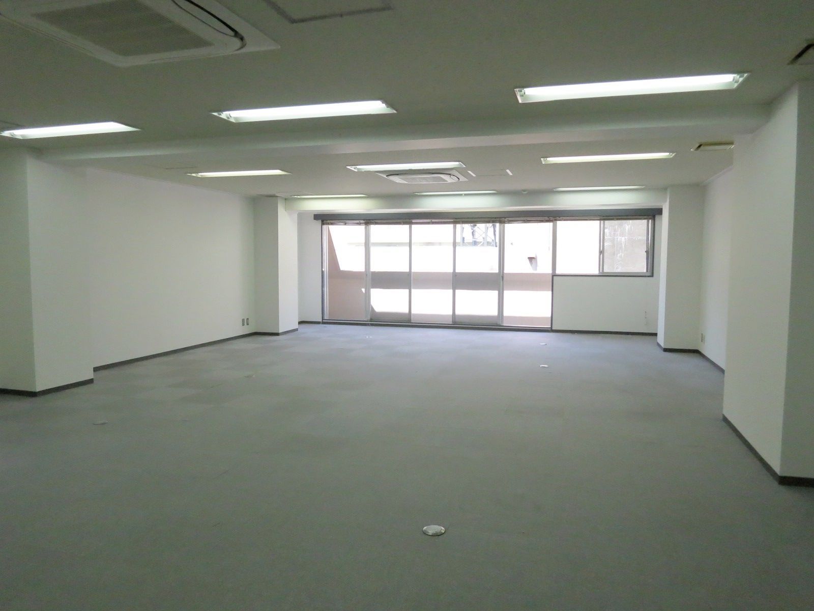 オフィス室内参考画像（4階）