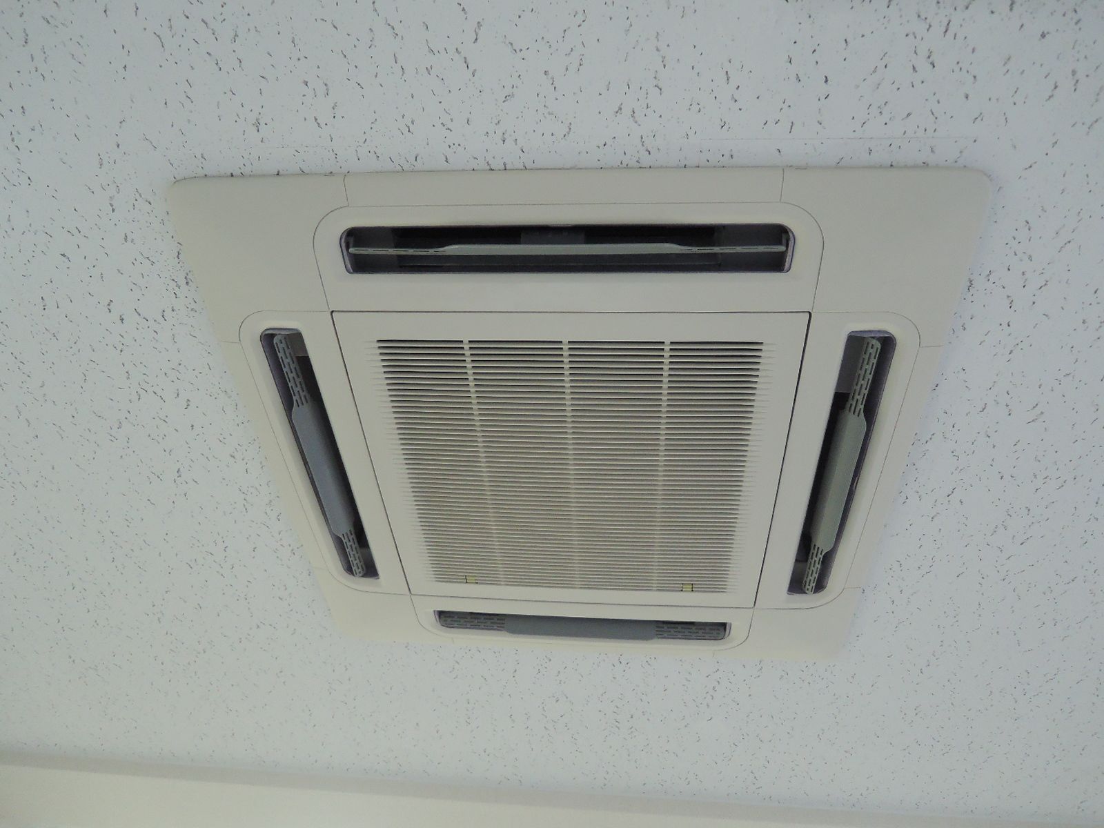 空調