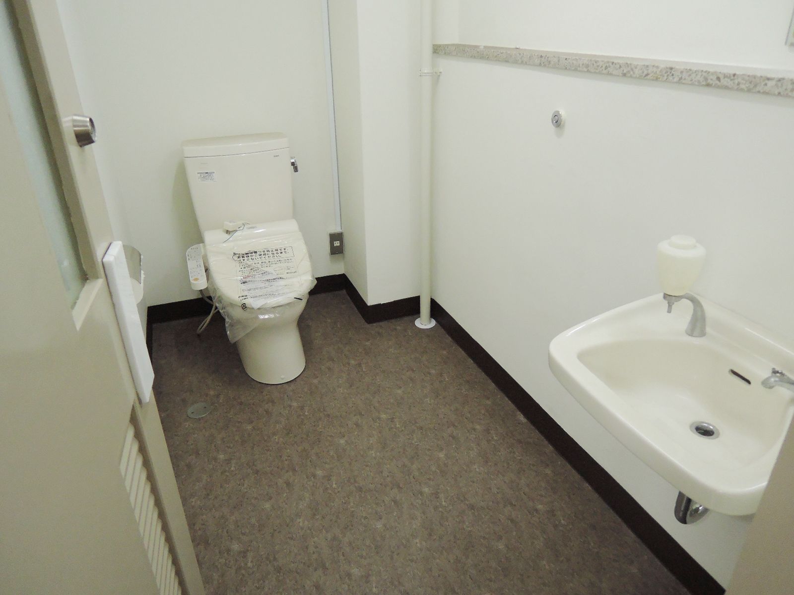 トイレ個室