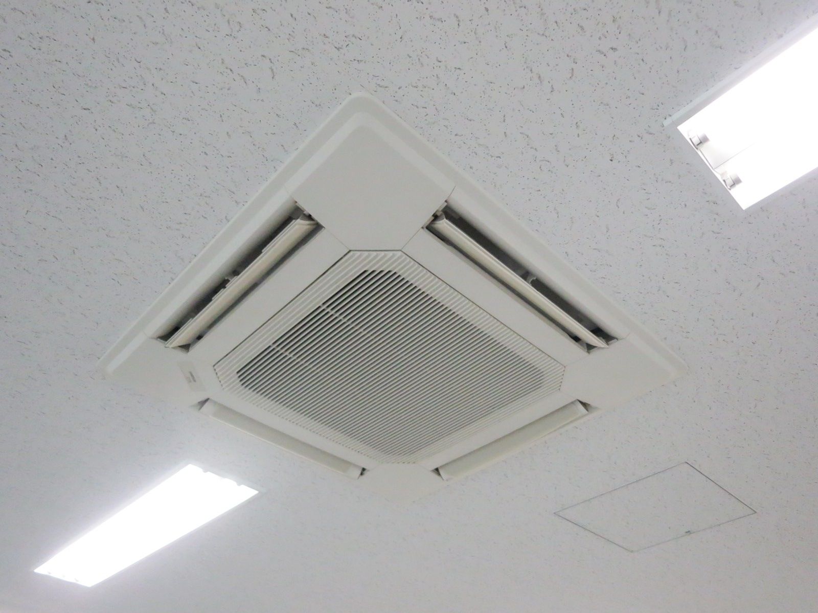 空調機器
