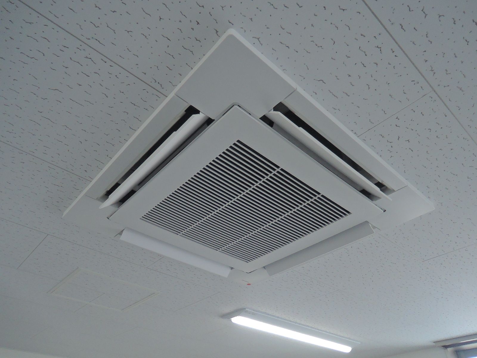 空調機器