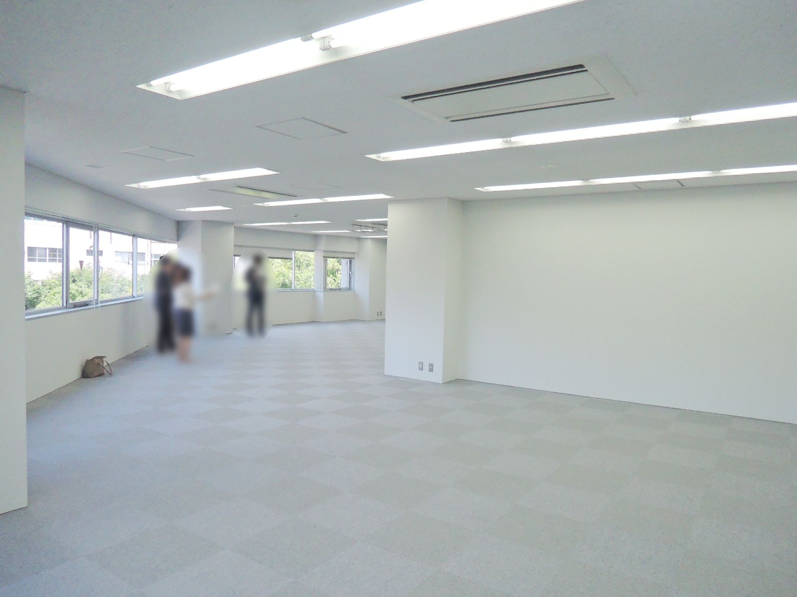 オフィス室内参考画像