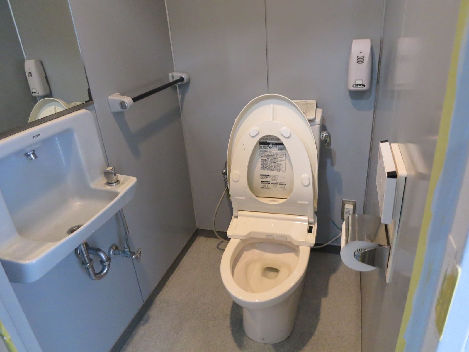 トイレ個室