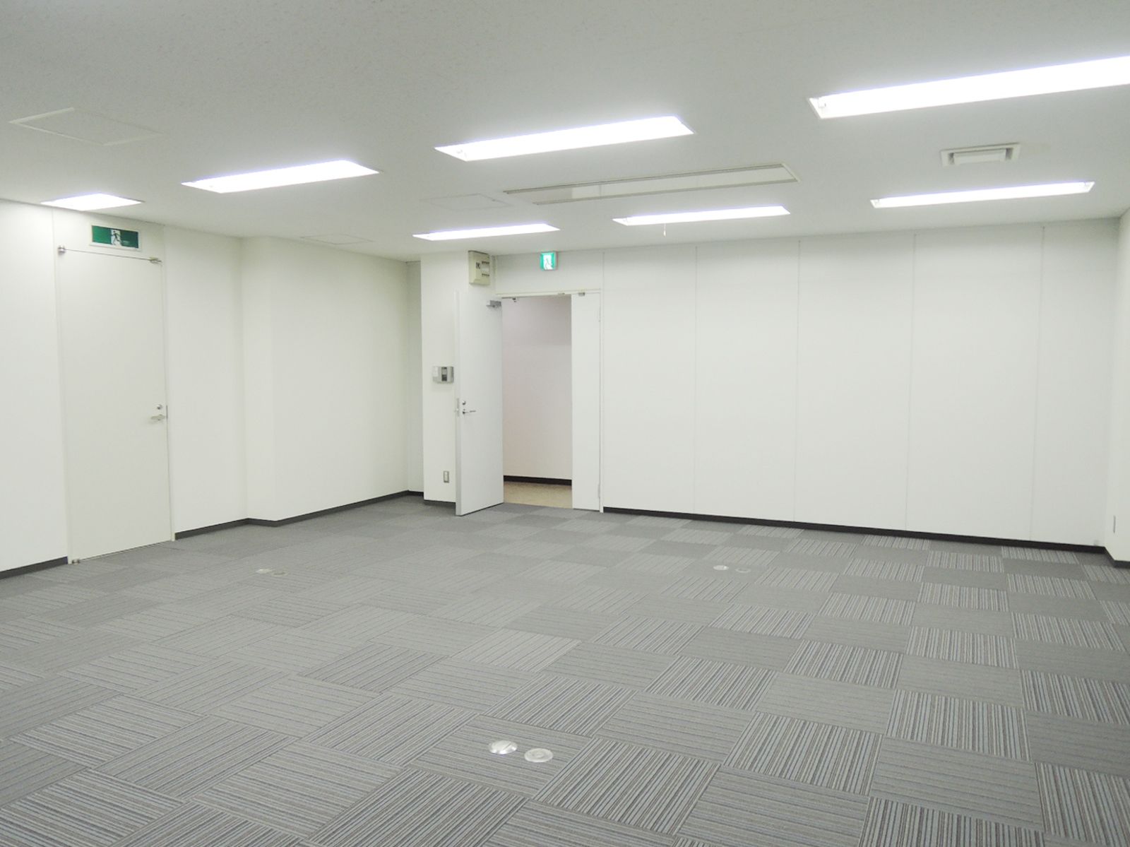 貸室奥から見た様子