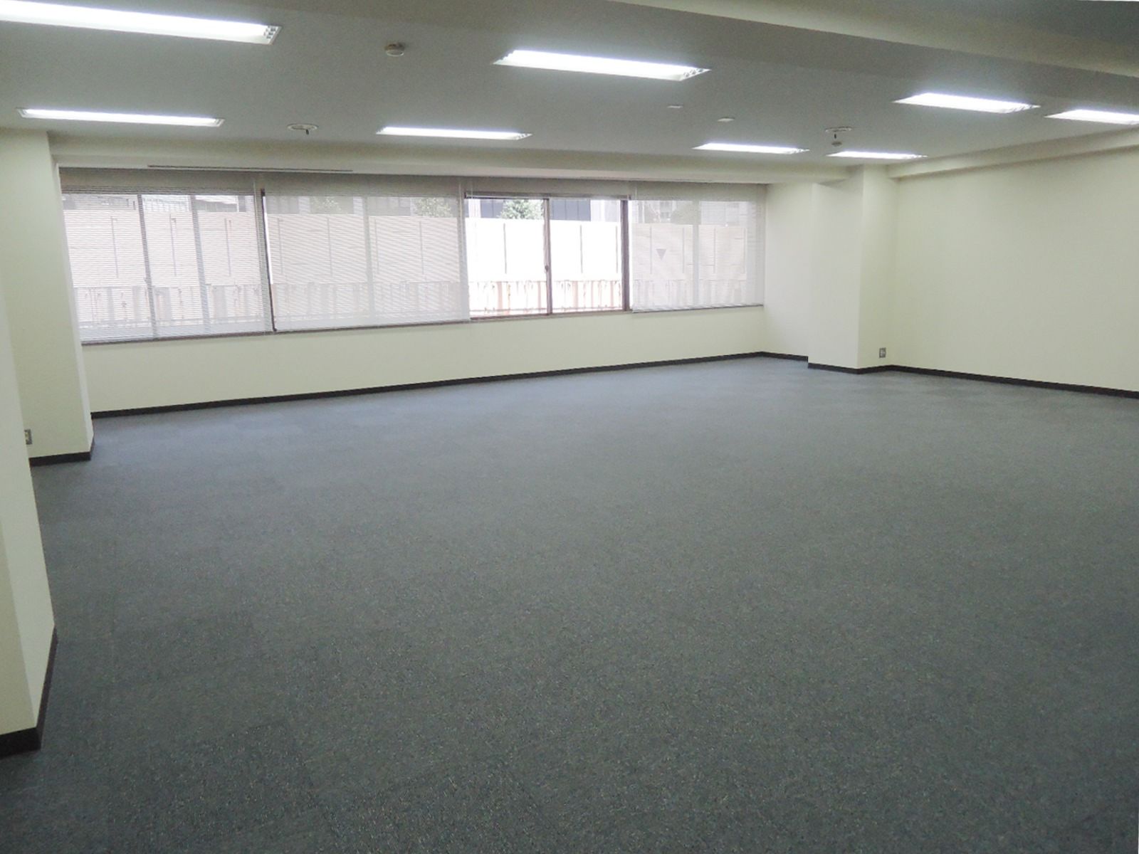 オフィス室内参考画像（3階）