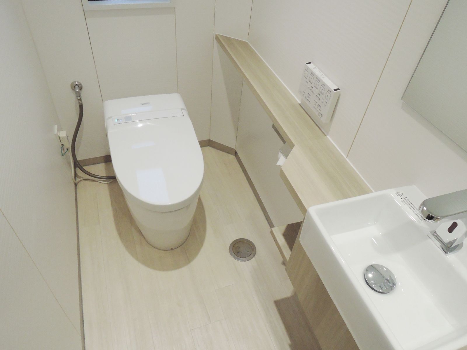 トイレ個室