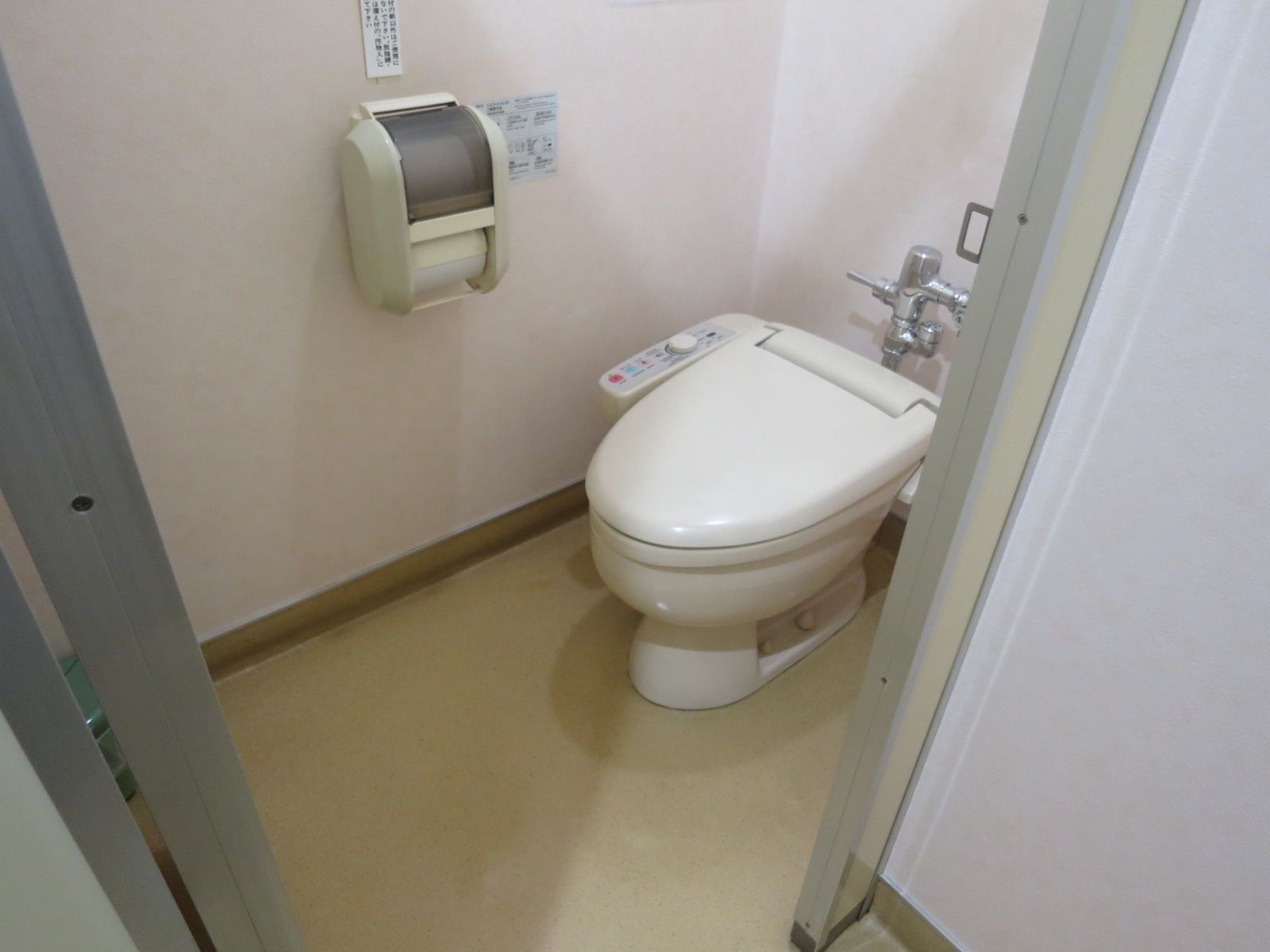 トイレ個室