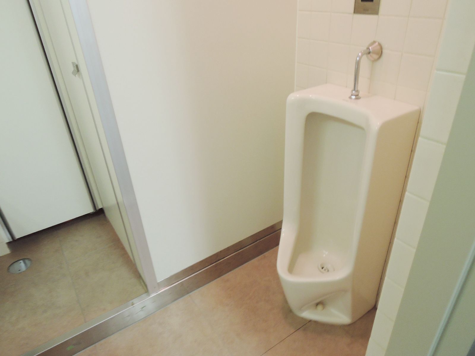 男性用トイレ