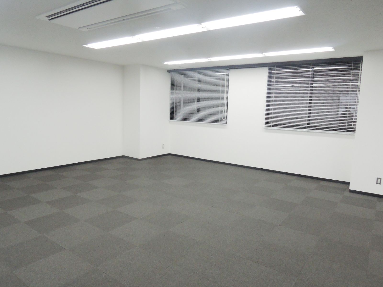 オフィス室内参考画像（3階）
