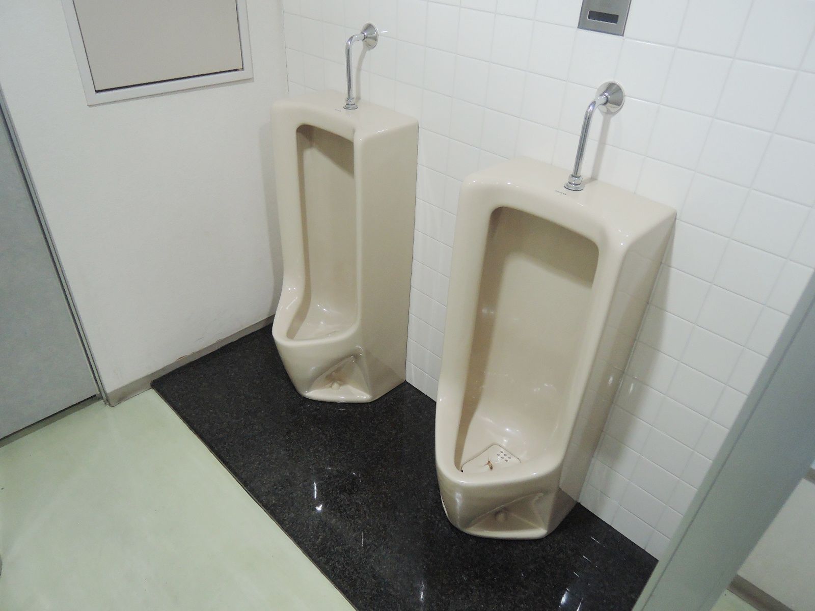 男性用トイレ