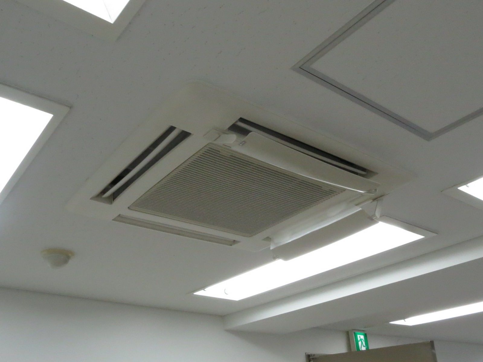 空調吹き出し口