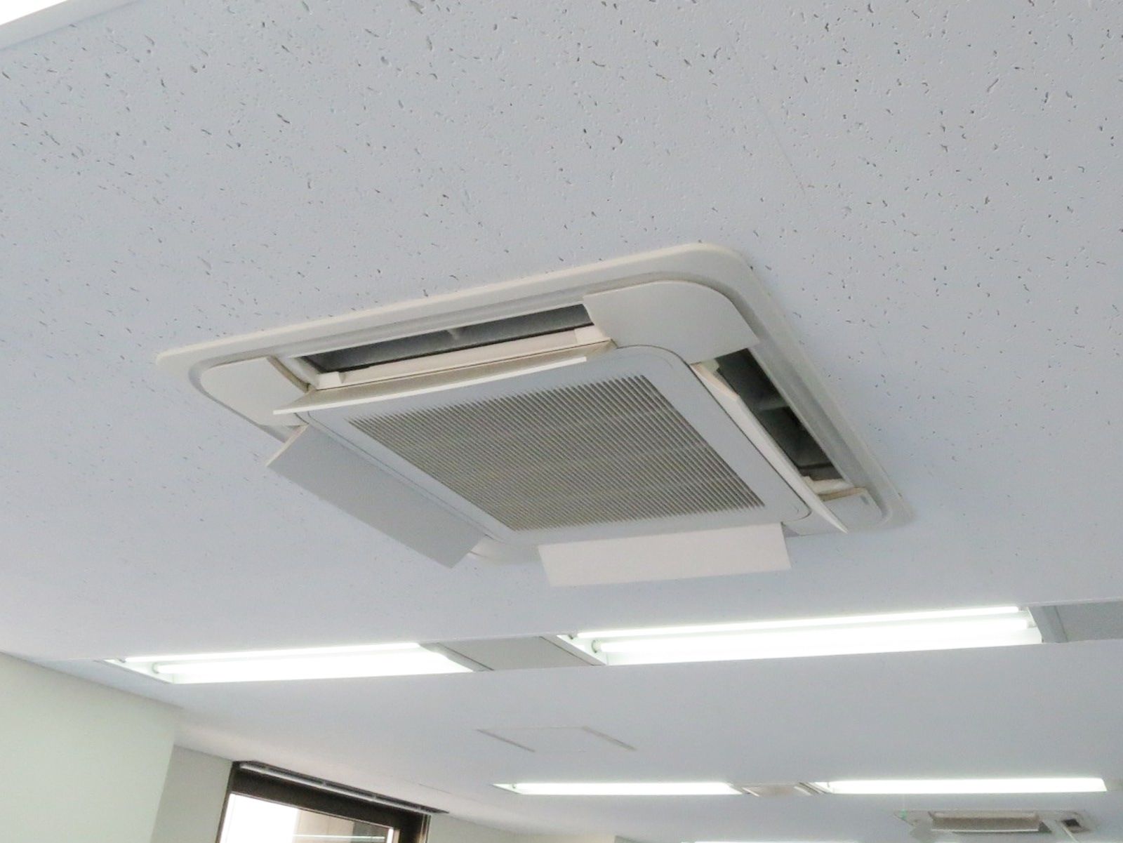 空調機器