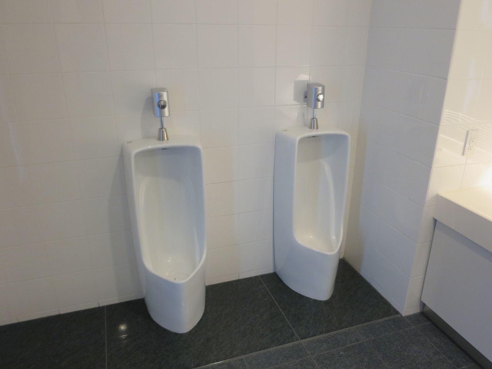 男性用トイレ