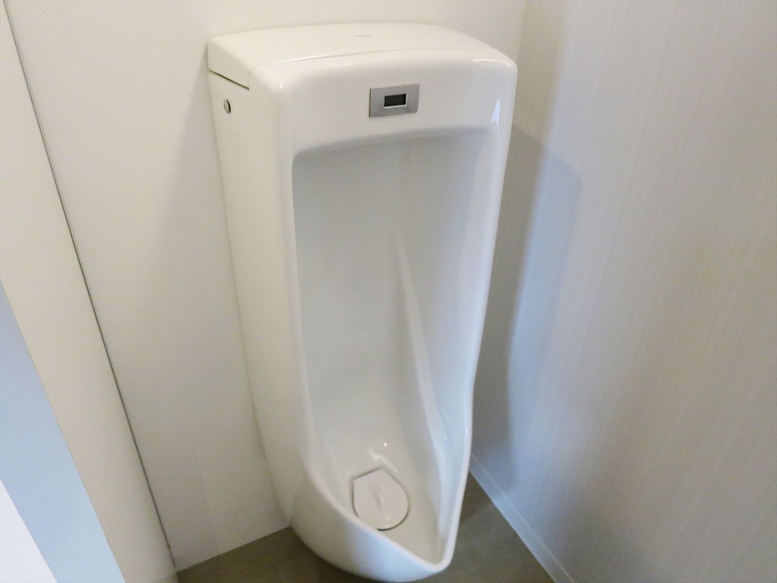 男性用トイレ