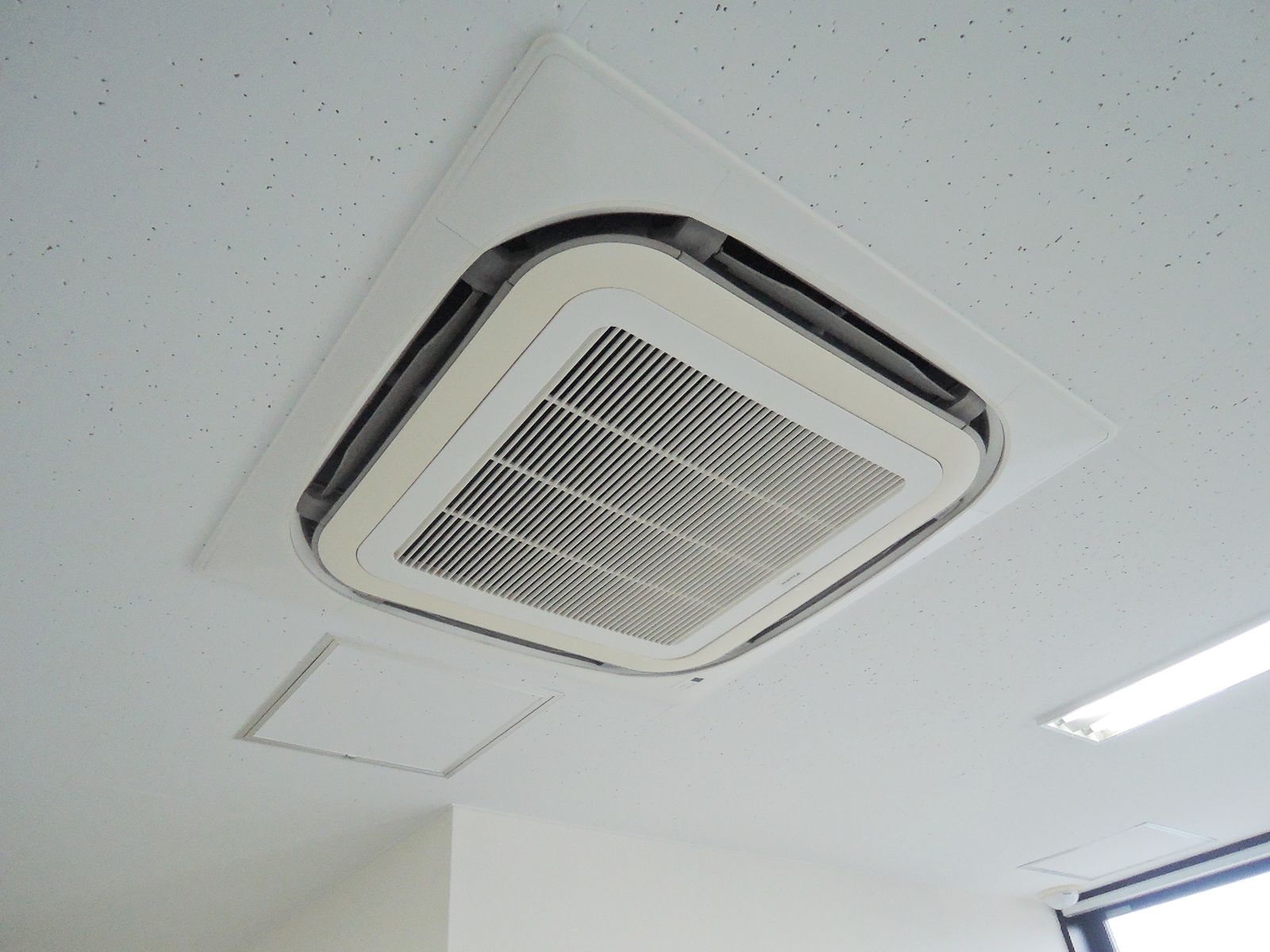 空調吹き出し口