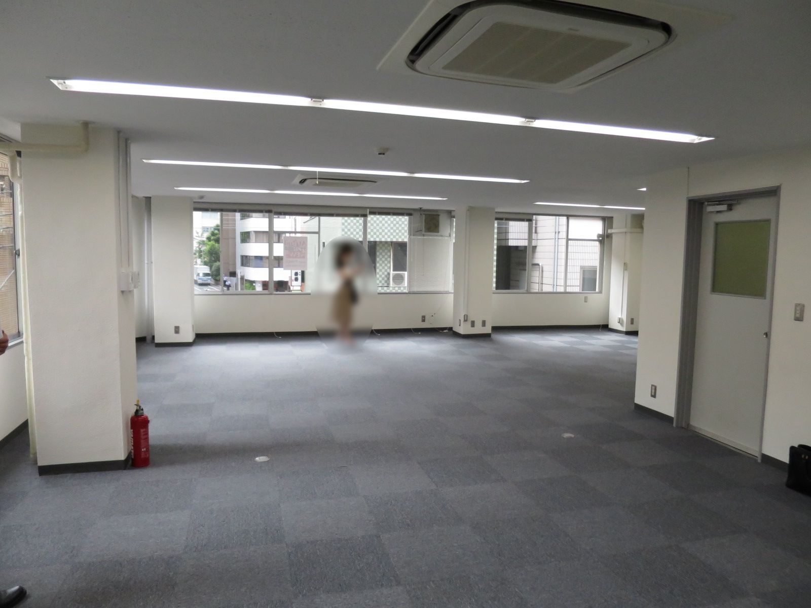 オフィス室内参考画像