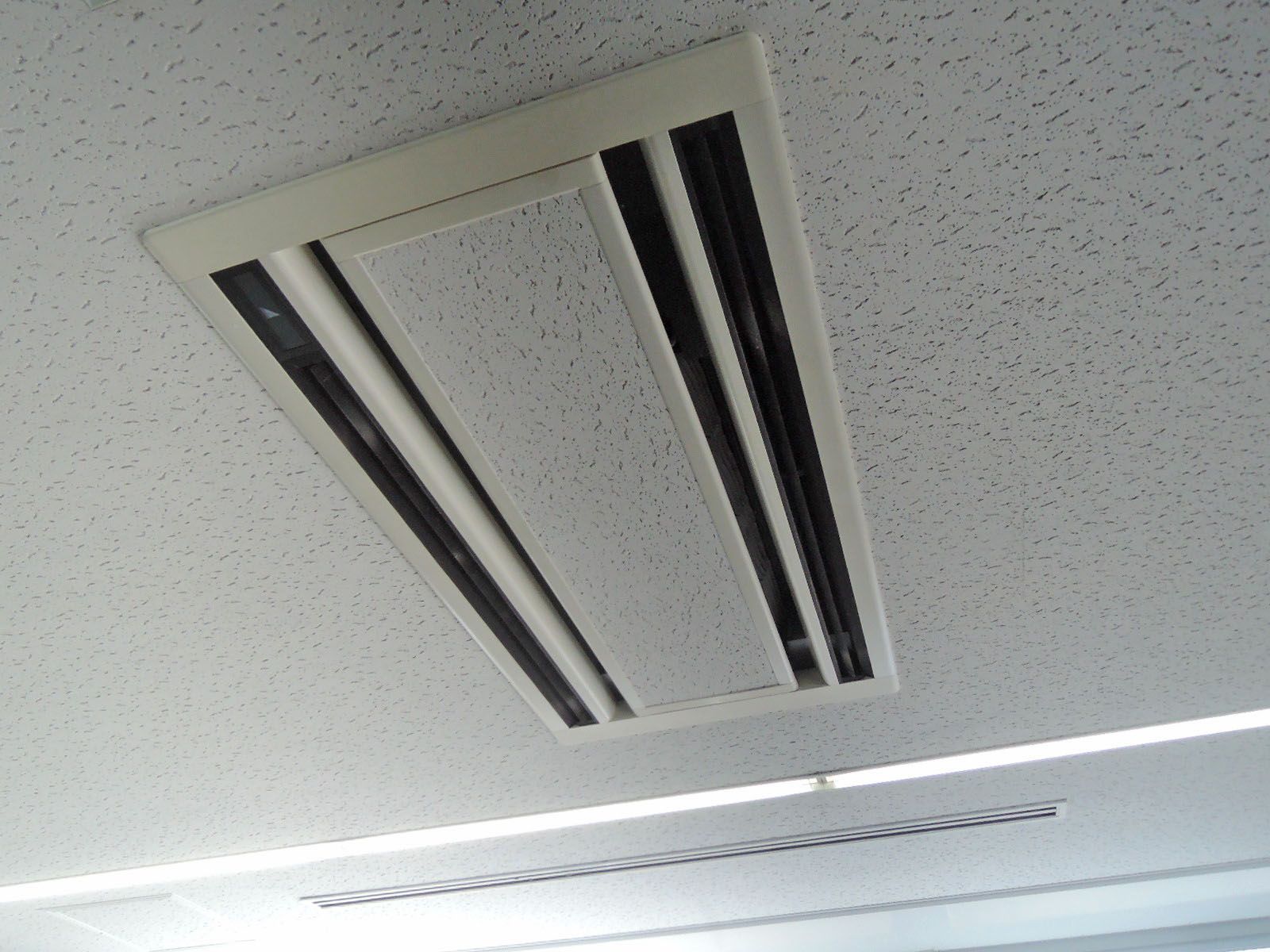 空調機吹き出し口