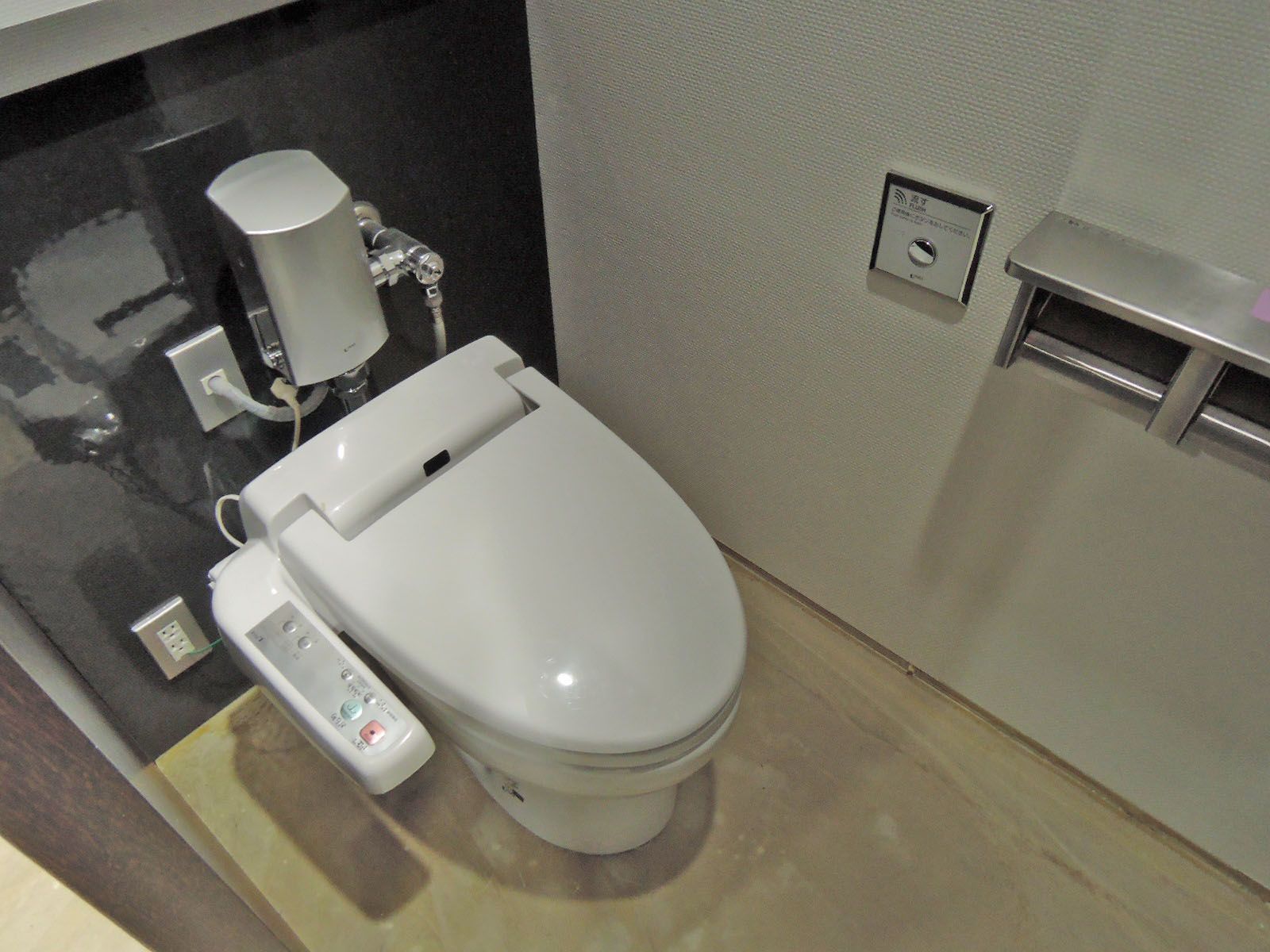 トイレ個室