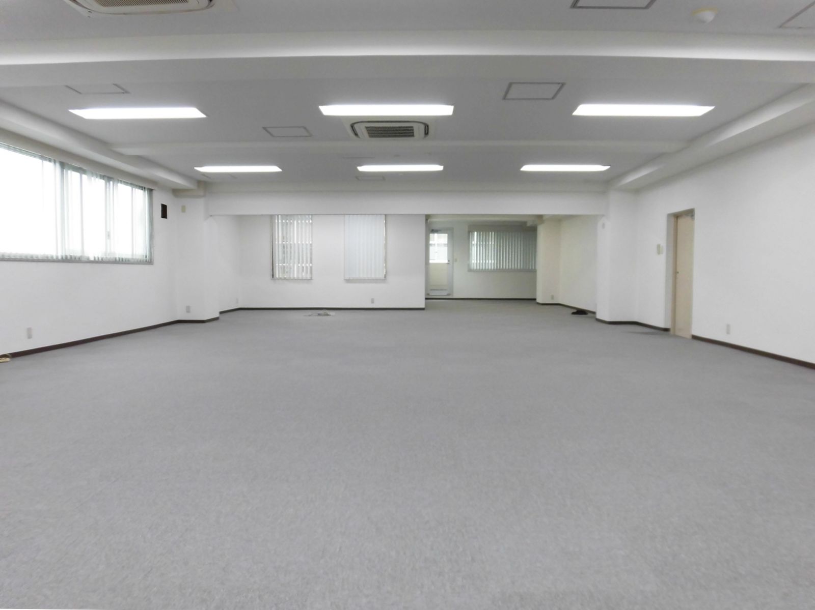 オフィス室内参考画像（9階）