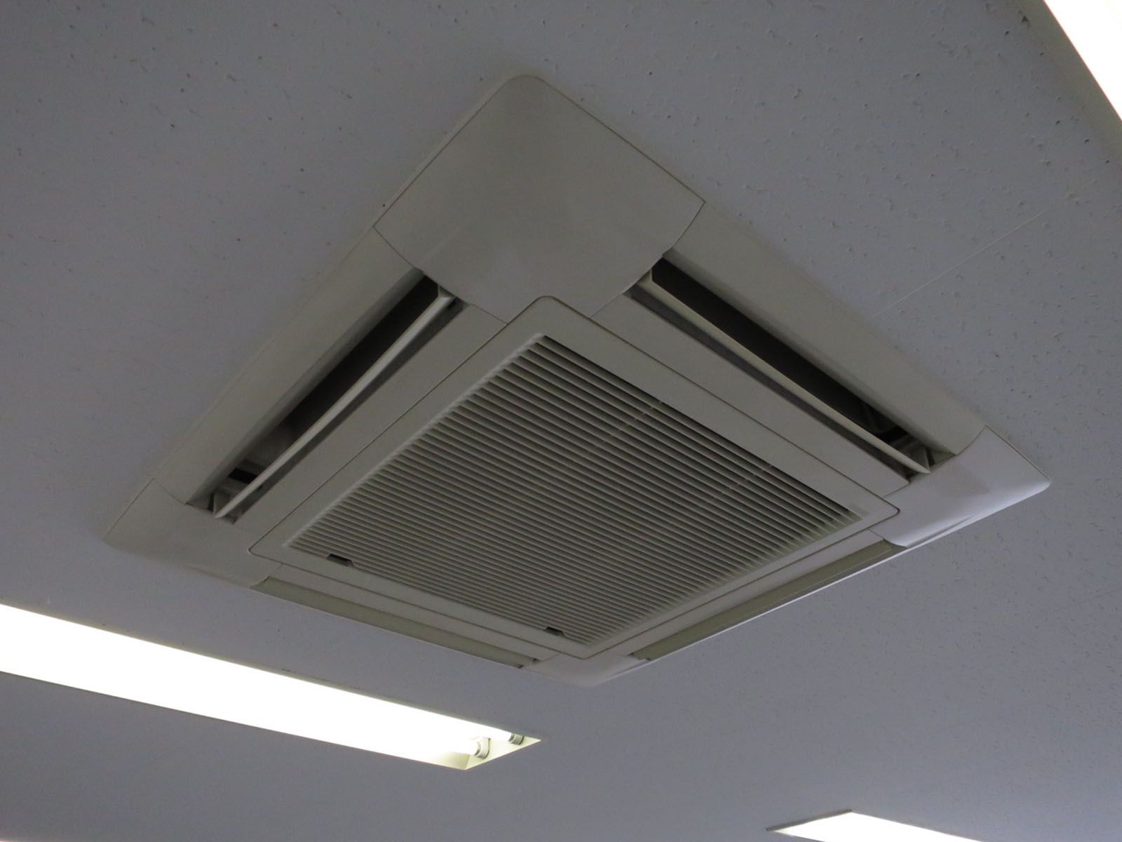 空調吹き出し口