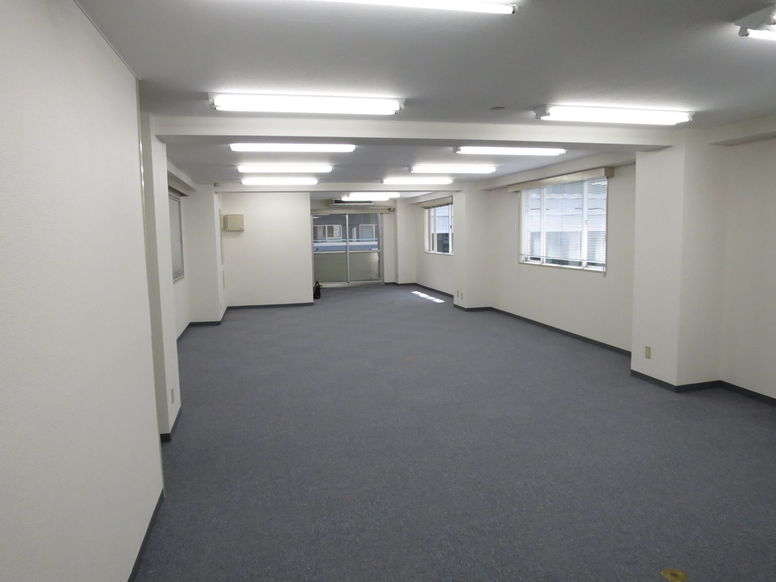 オフィス室内参考画像（3階）