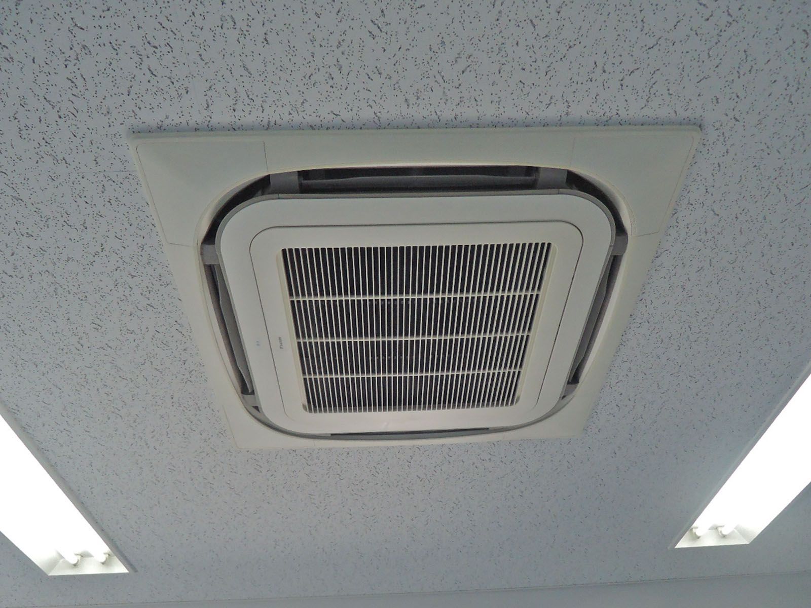 空調吹き出し口