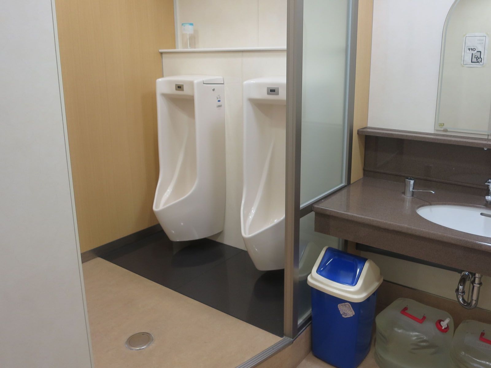 男性用トイレ内の様子