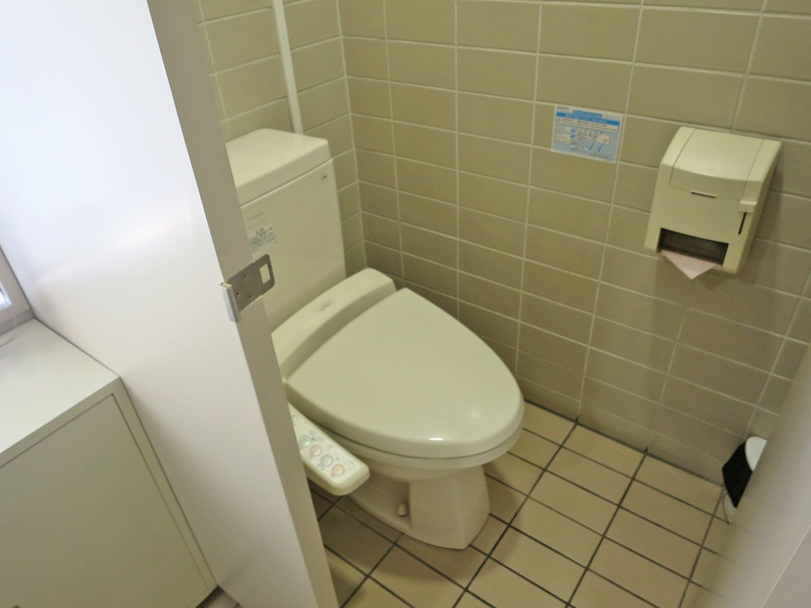 トイレ個室