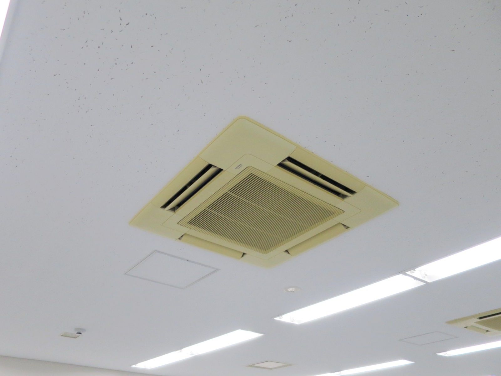 空調機器
