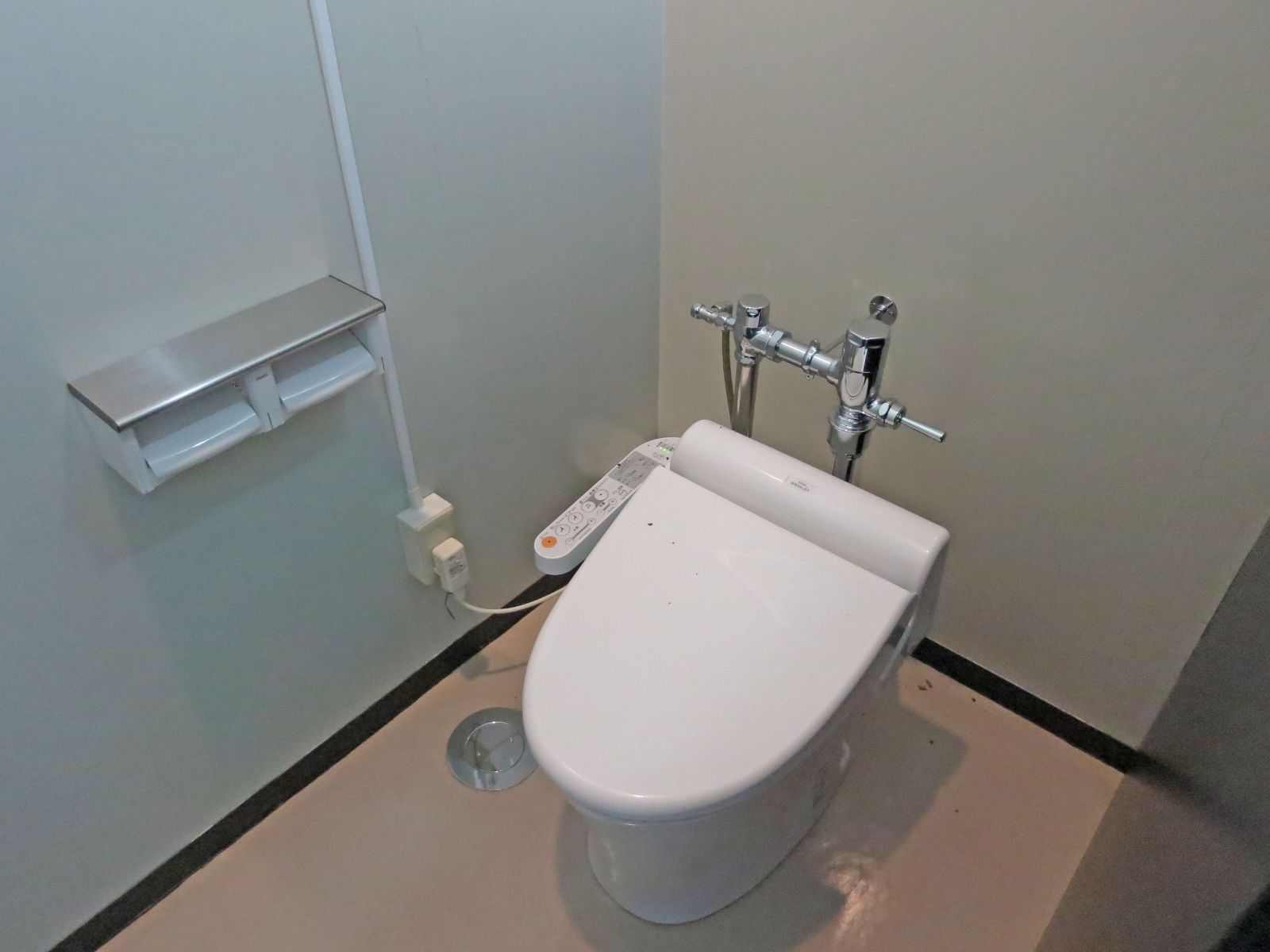 トイレ個室