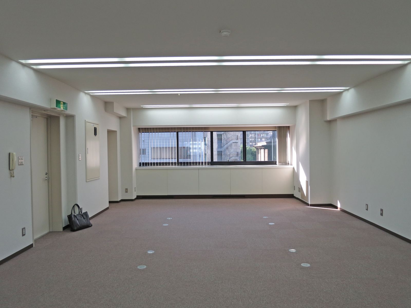オフィス室内参考画像（4階）