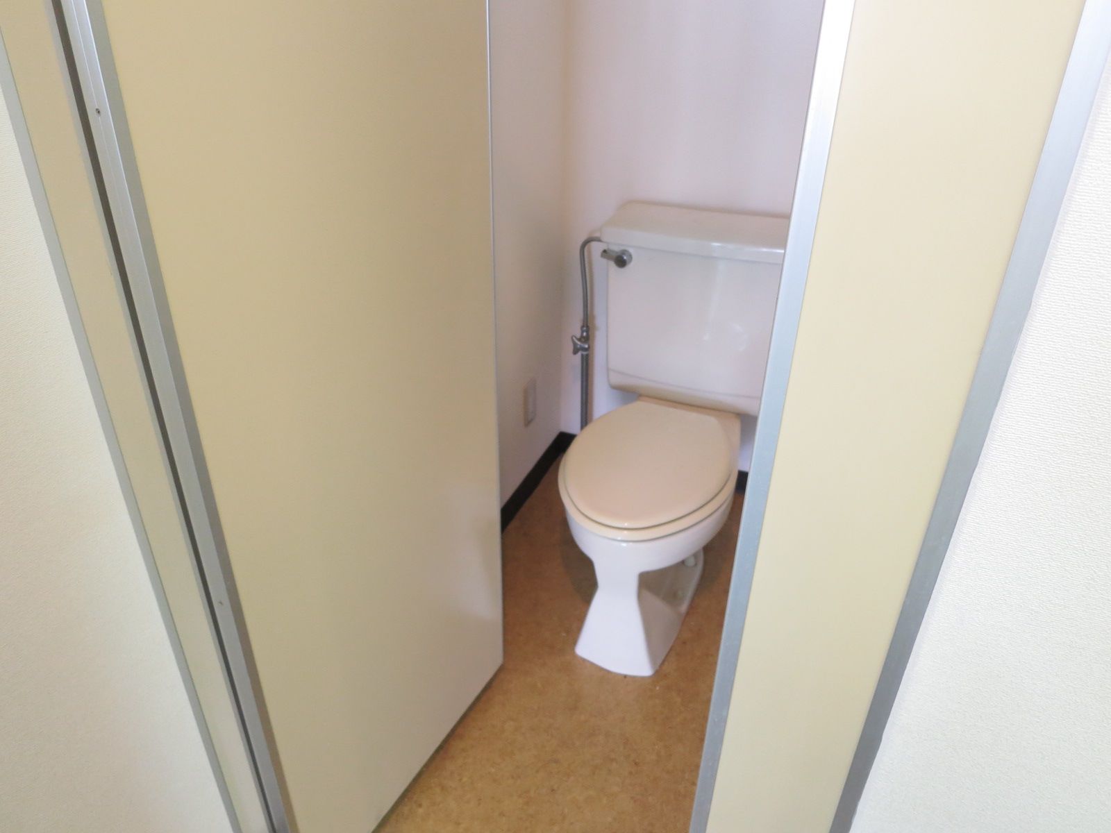トイレ個室
