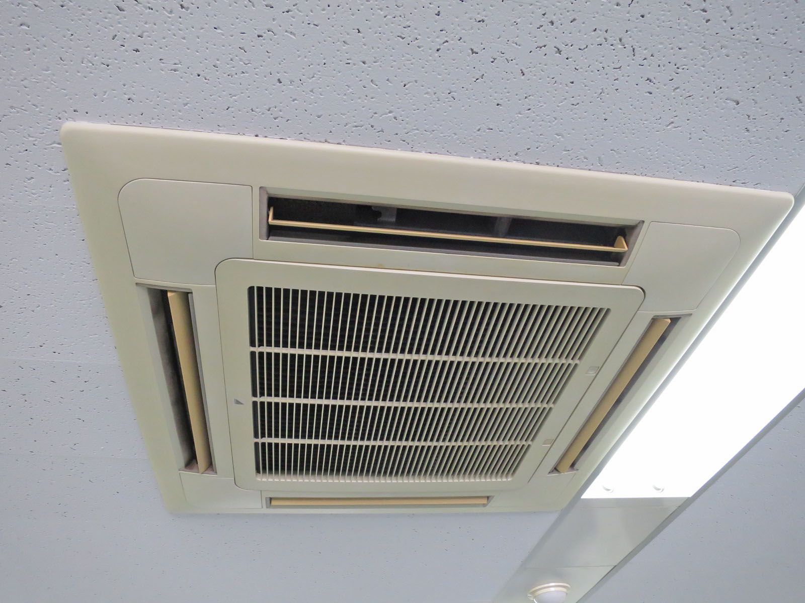 空調機器