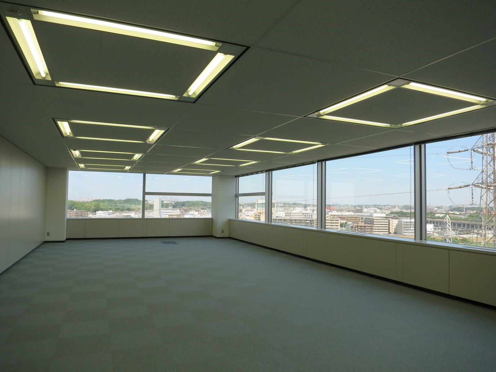 オフィス室内参考画像