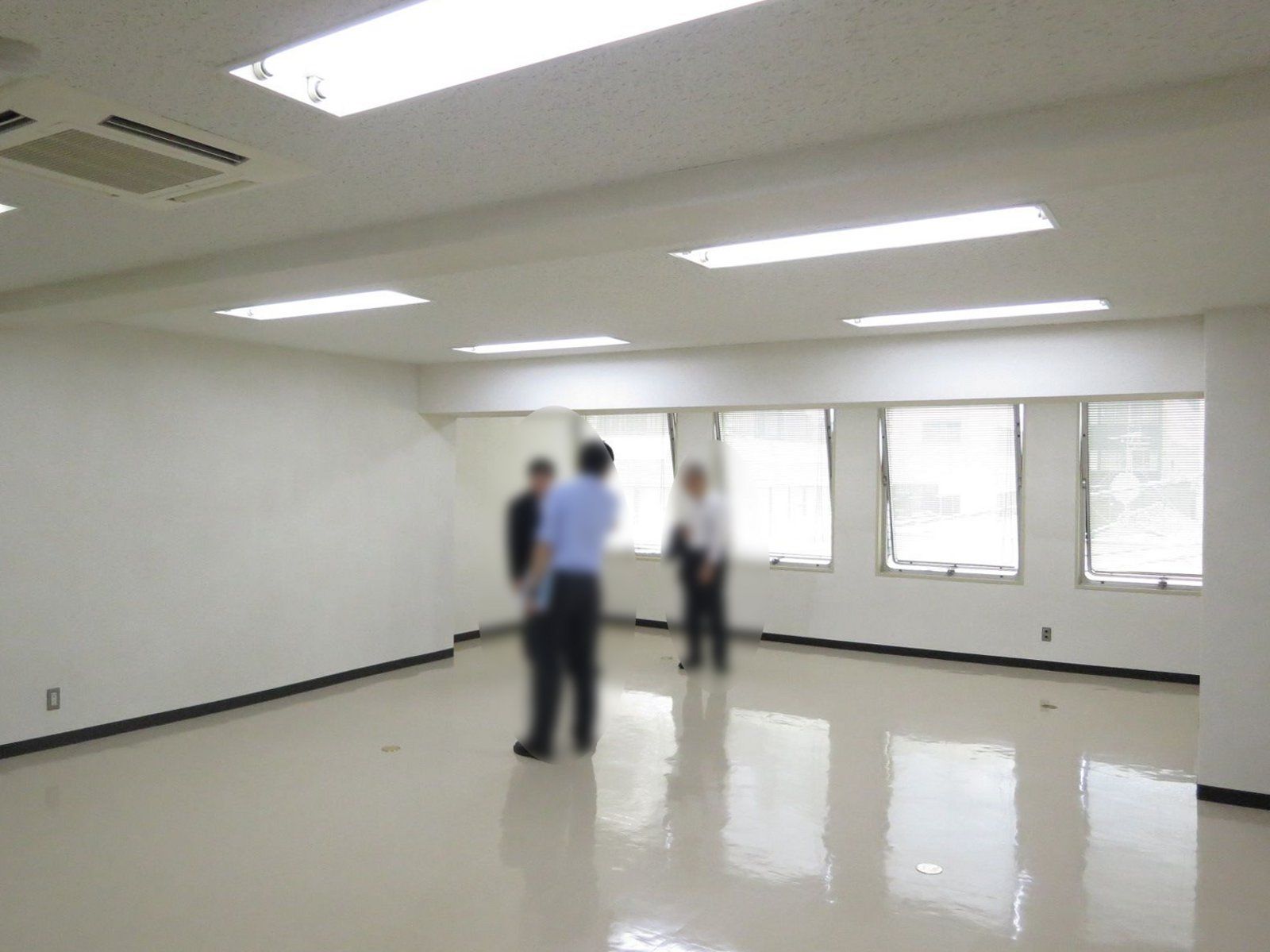 オフィス室内参考画像（302号室）
