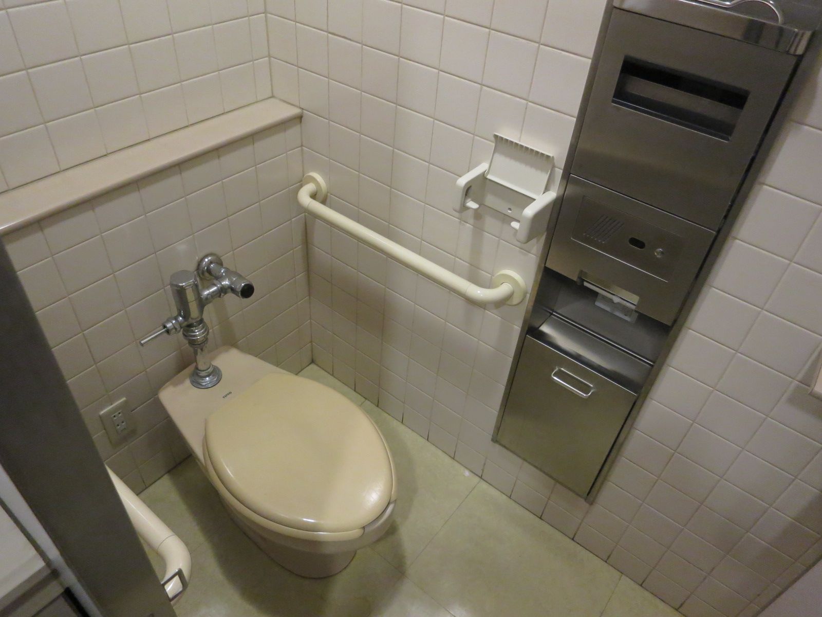 トイレ個室