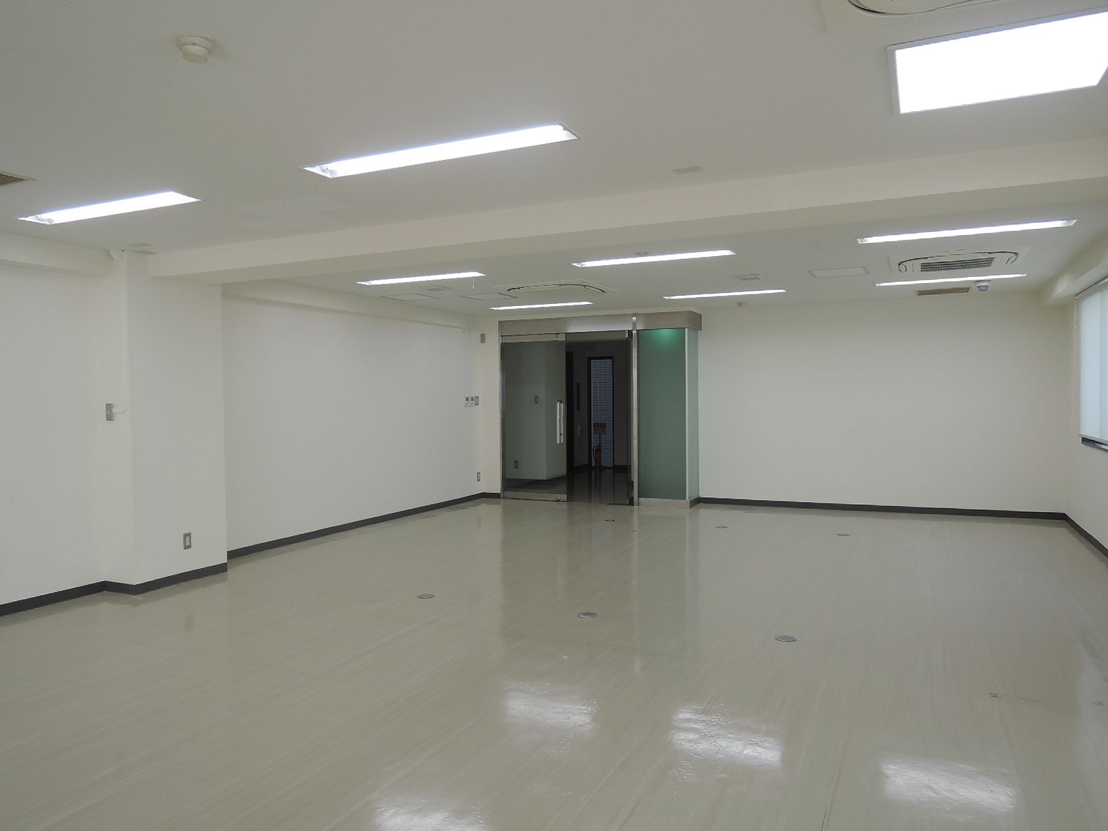 オフィス室内参考画像(※2階)
