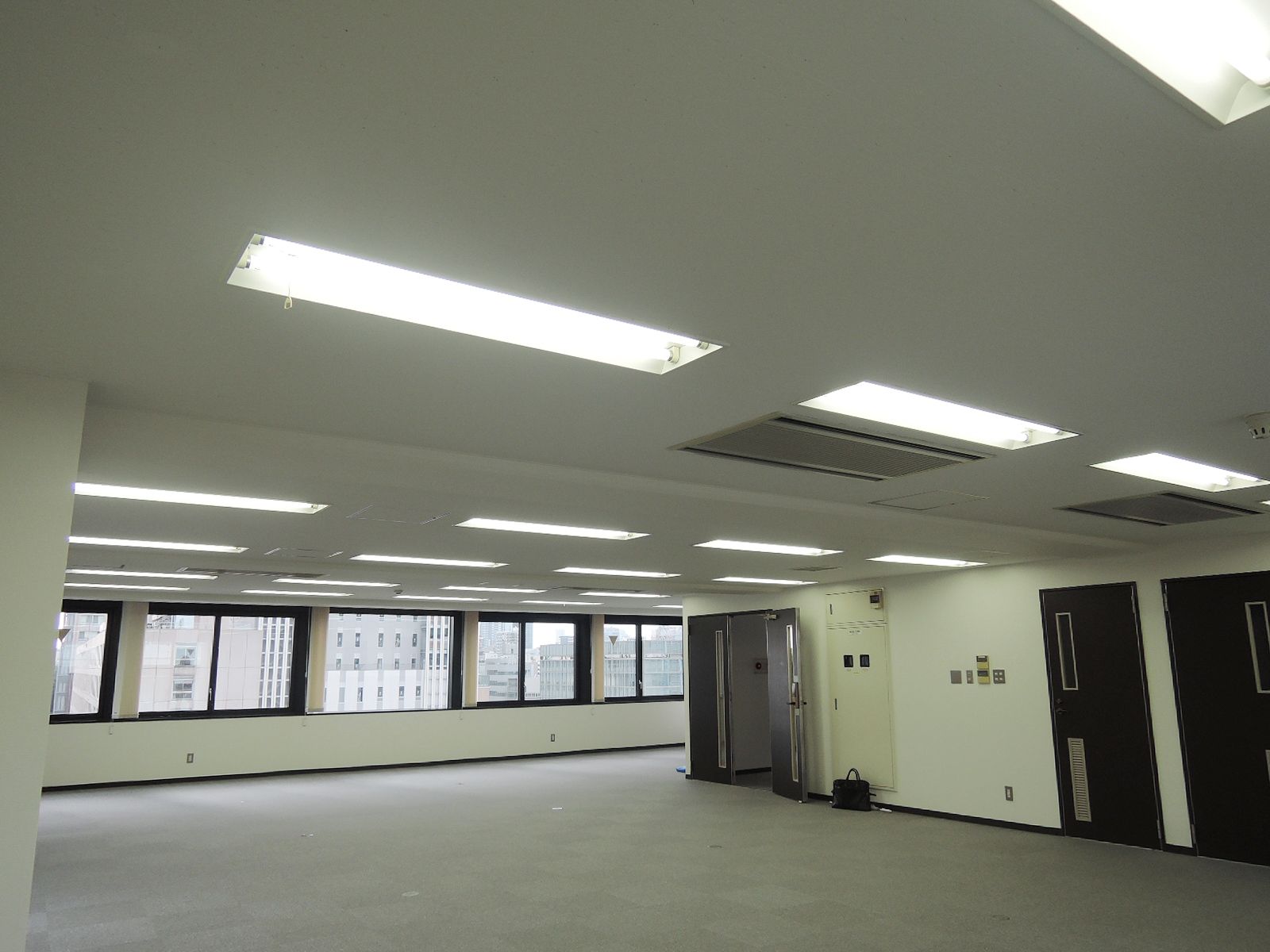 オフィス室内参考画像（10階）