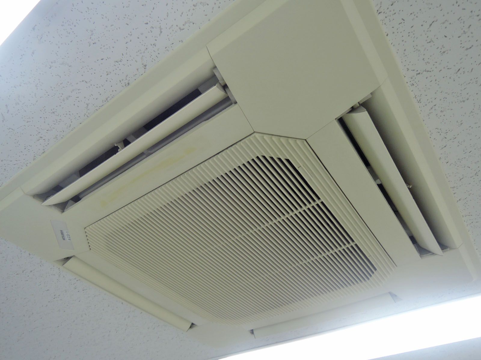 空調機器