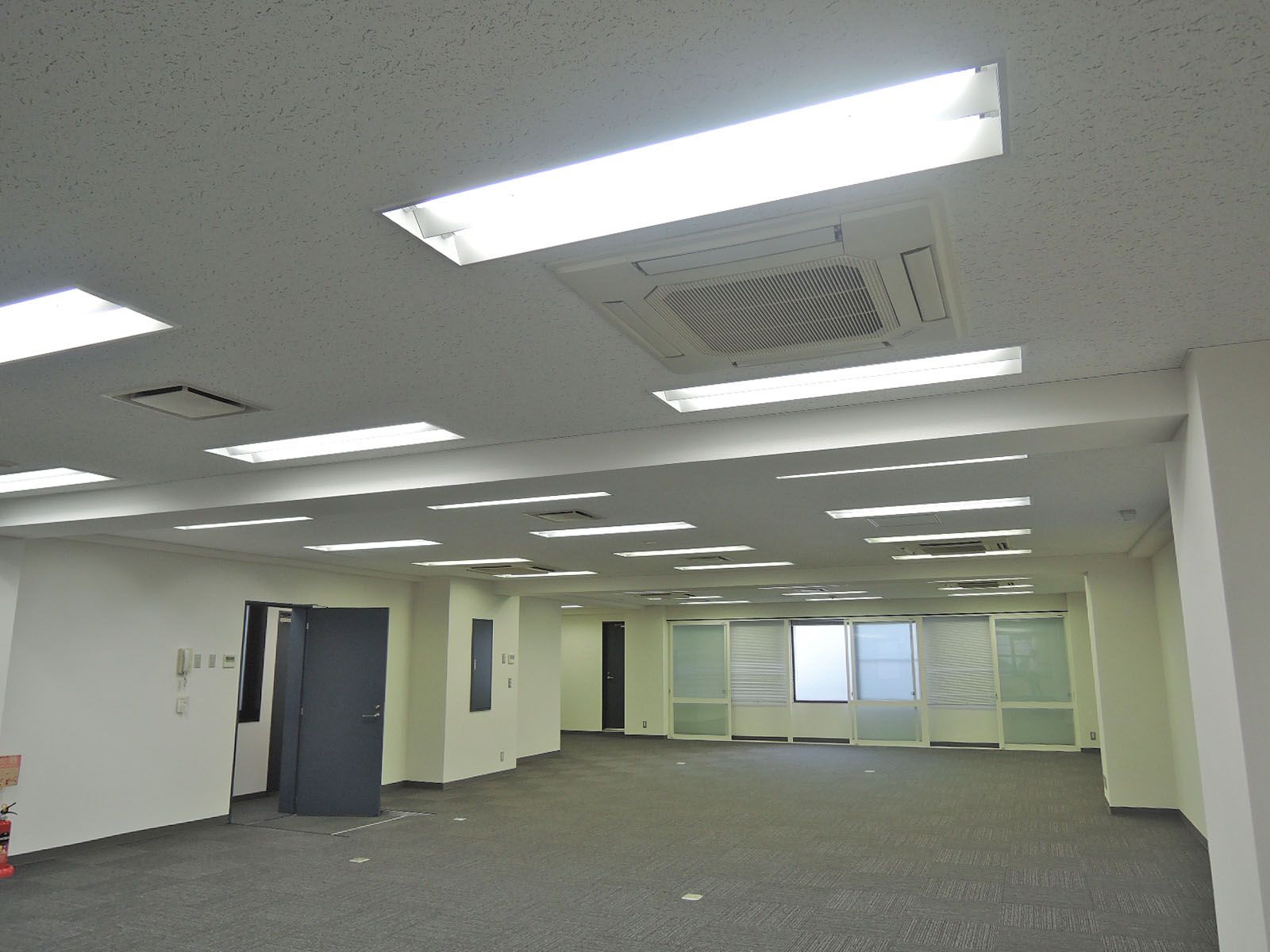 オフィス室内参考画像（3階）