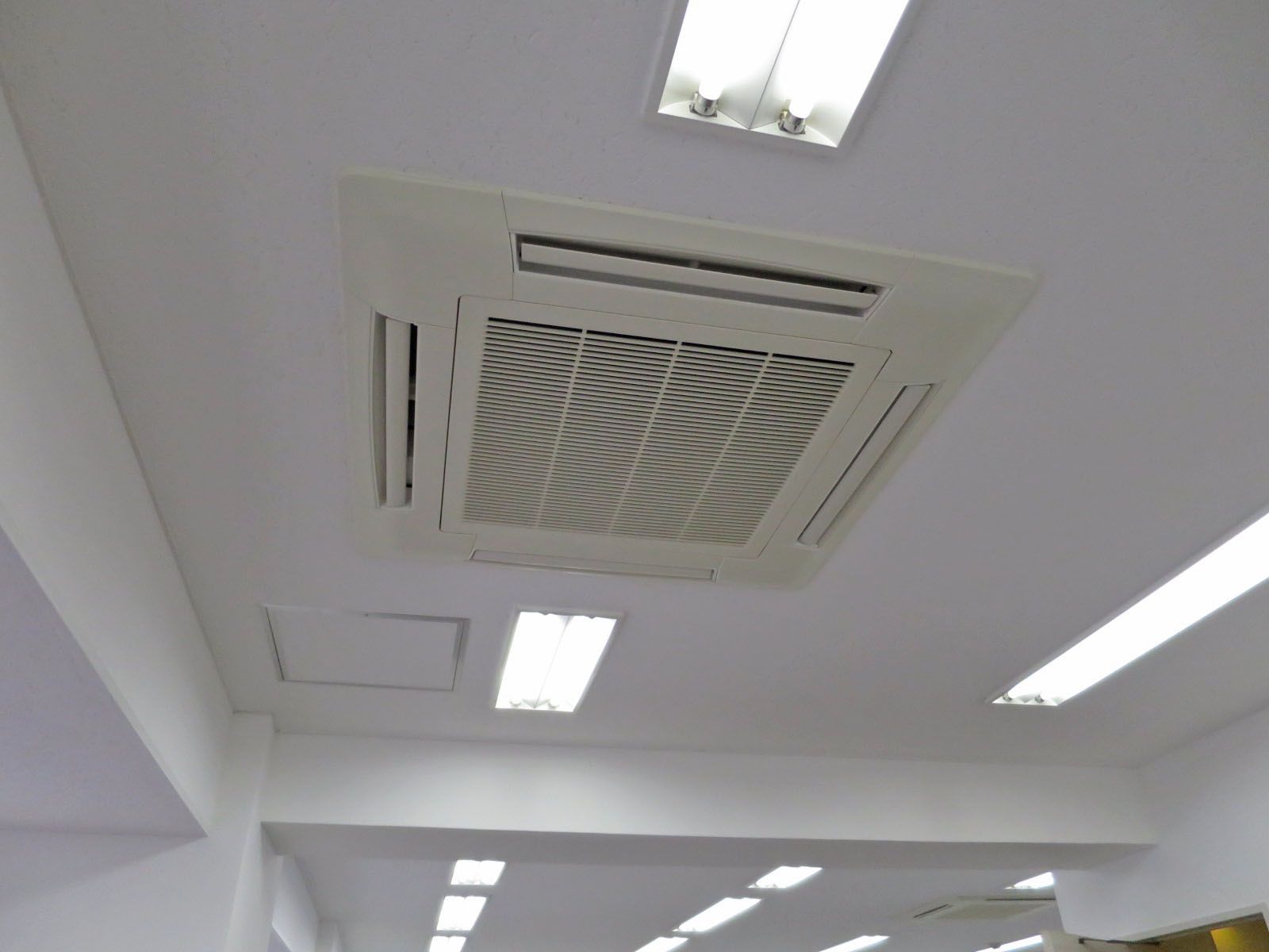 空調機器