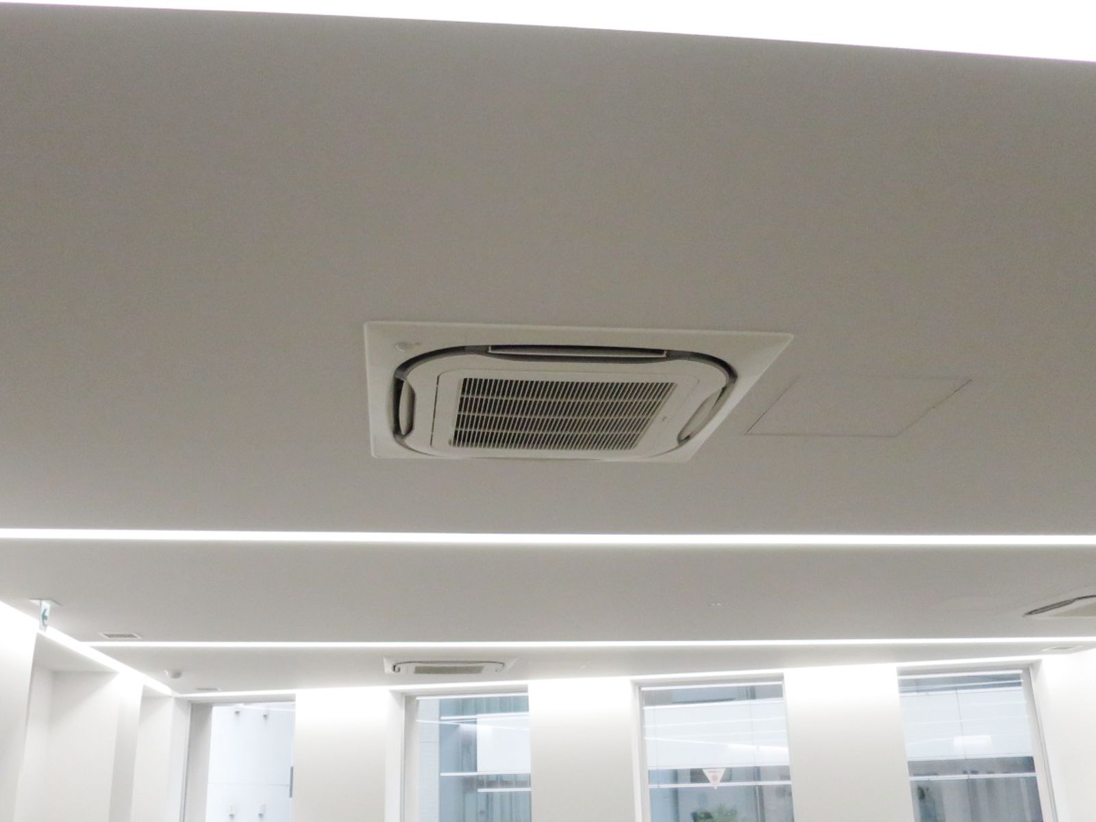 空調吹き出し口
