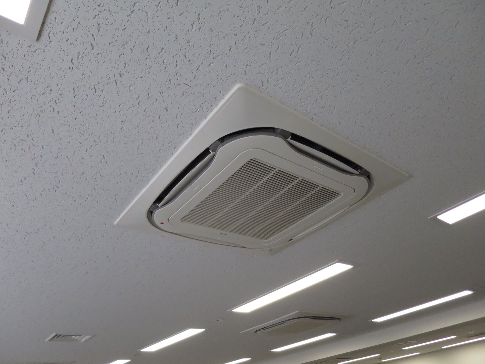 空調